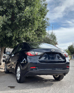 TOYOTA YARIS 2018 completo