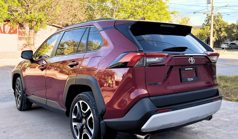 TOYOTA RAV 4 2020 completo