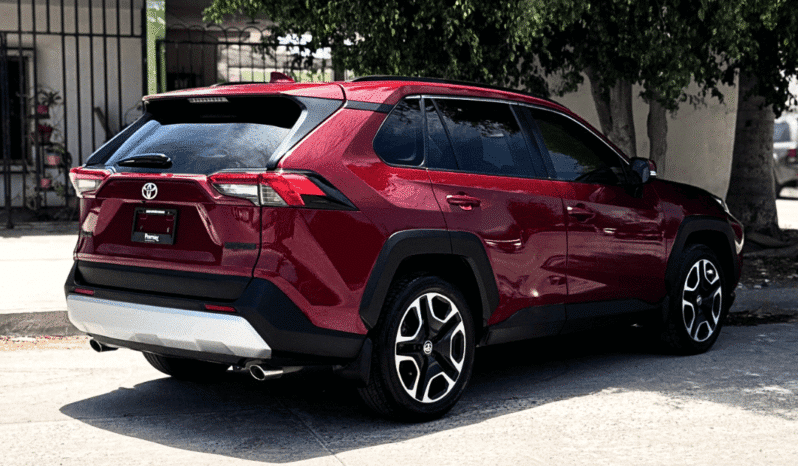 TOYOTA RAV4 2020 completo