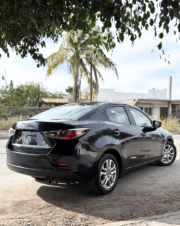 TOYOTA YARIS 2018 completo