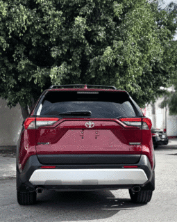 TOYOTA RAV4 2023 completo