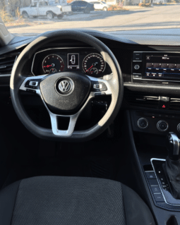 VOLKSWAGEN JETTA 2017 completo