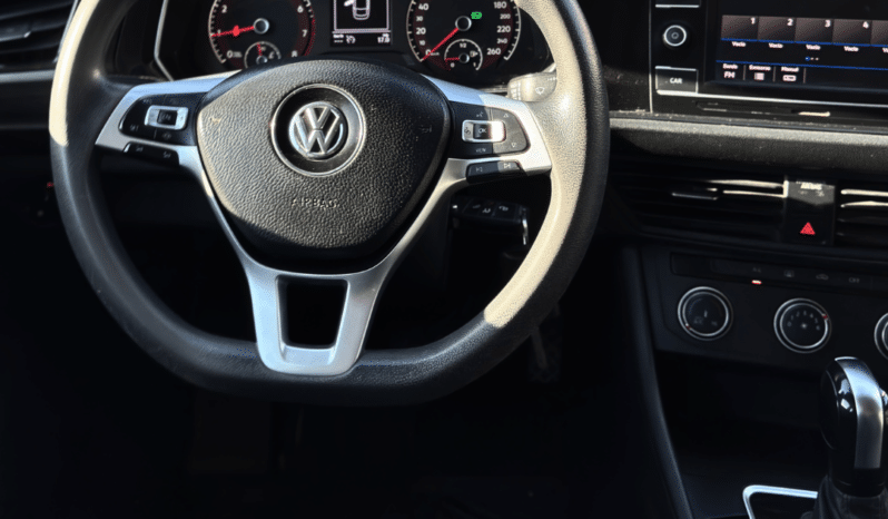 VOLKSWAGEN JETTA 2017 completo