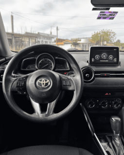 TOYOTA YARIS 2018 completo