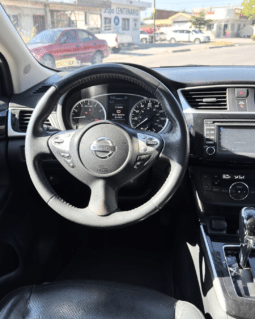 NISSAN VERSA 2017 completo