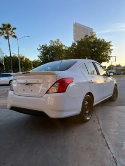 NISSAN VERSA 2017 completo