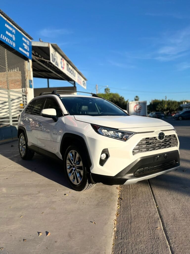 TOYOTA RAV4 2021