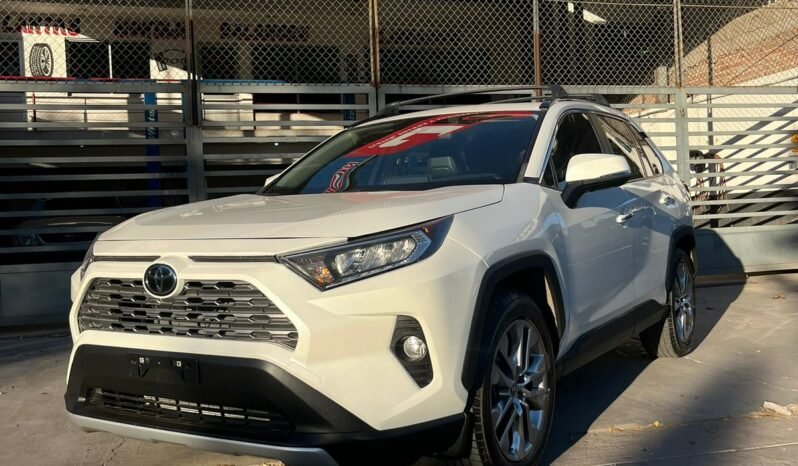TOYOTA RAV4 2021 completo