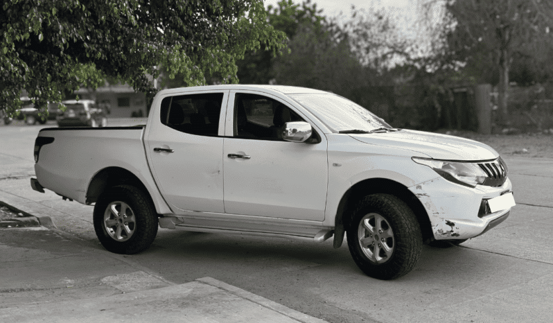 MITSUBISHI L200 2017 completo
