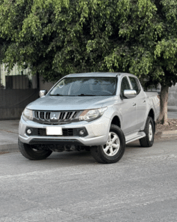 MITSUBISHI L200 2017 completo