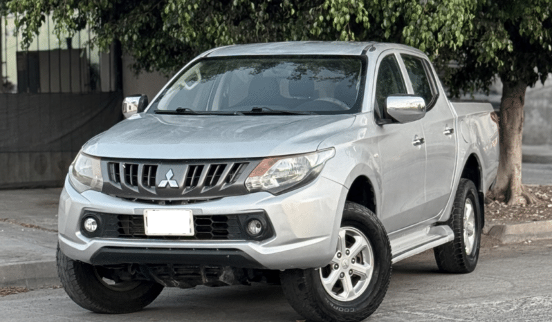 MITSUBISHI L200 2017 completo