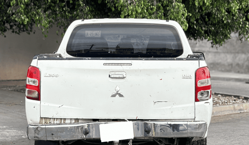 MITSUBISHI L200 2017 completo