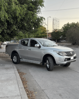 MITSUBISHI L200 2017 completo