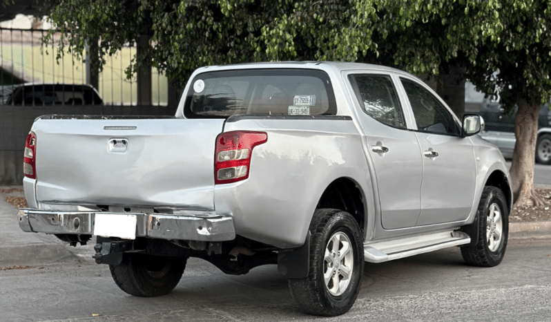 MITSUBISHI L200 2017 completo