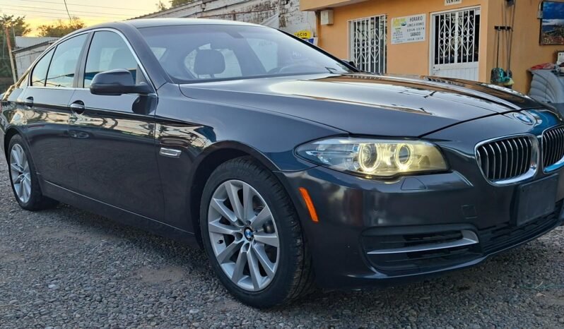 BMW 520iA  2016 completo