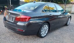 BMW 520iA  2016 completo