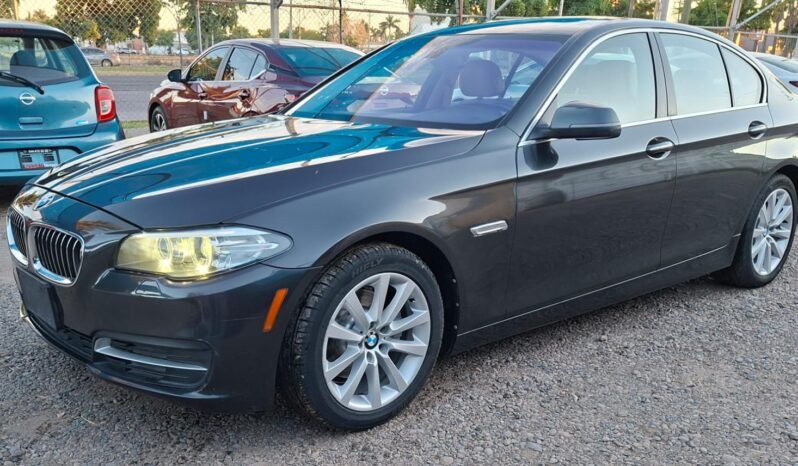 BMW 520iA  2016 completo