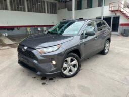 TOYOTA RAV4 2021 completo