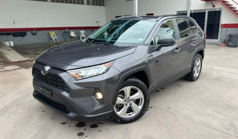 TOYOTA RAV4 2021 completo