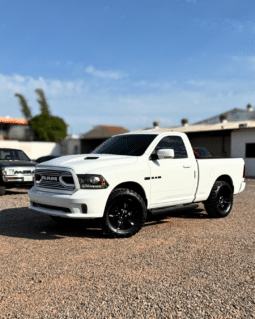 
										RAM R/T 4×4 5.7L 2016 completo									