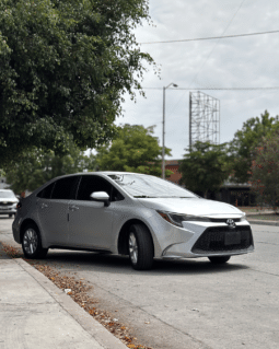 Toyota Corolla Le 2020 completo