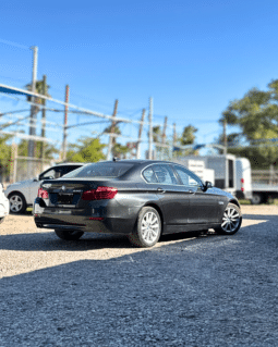 BMW 520 iA 2016 completo