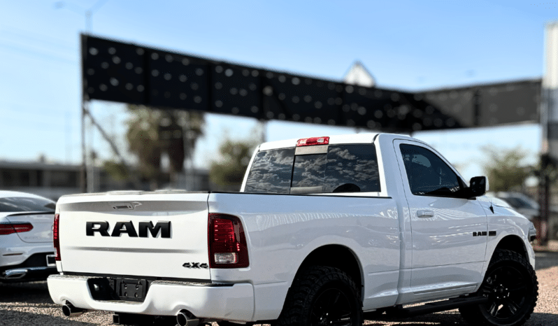 
								RAM R/T 4×4 5.7L 2016 completo									