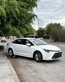 Toyota Corolla Le 2022 completo