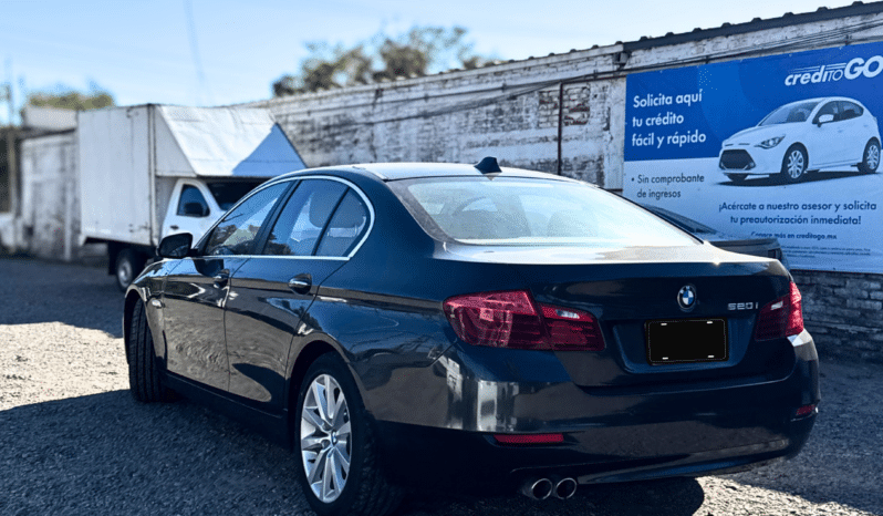 BMW 520 iA 2016 completo