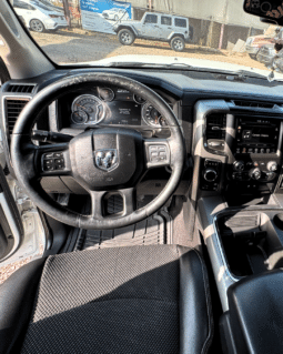 
										RAM R/T 4×4 5.7L 2016 completo									
