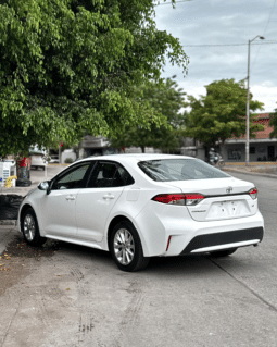 Toyota Corolla Le 2022 completo