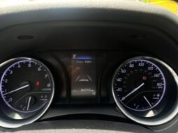Toyota Camry 2018 SE completo