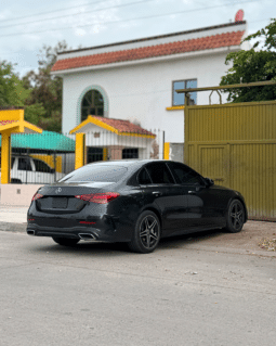 Mercedez-Benz C200 AMG 2022 completo