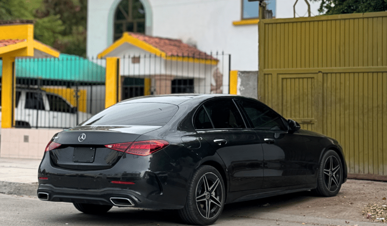 Mercedez-Benz C200 AMG 2022 completo