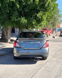 Nissan Versa Exclusive 2017 completo