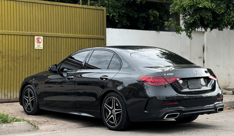Mercedez-Benz C200 AMG 2022 completo