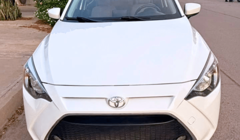 Toyota Yaris R 2019 completo