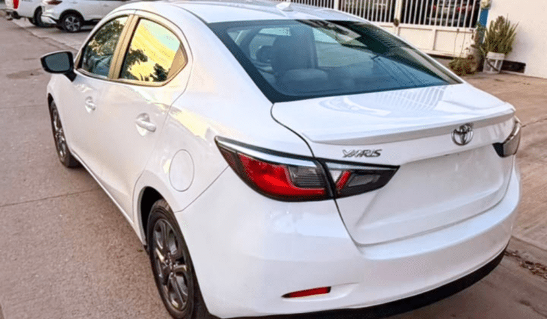 Toyota Yaris R 2019 completo