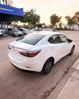 Toyota Yaris R 2019 completo