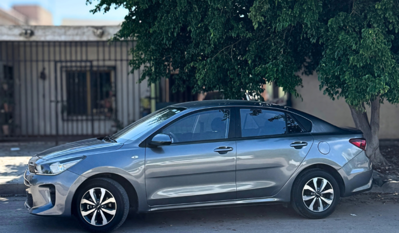 
								Kia Rio Lx 2020 completo									
