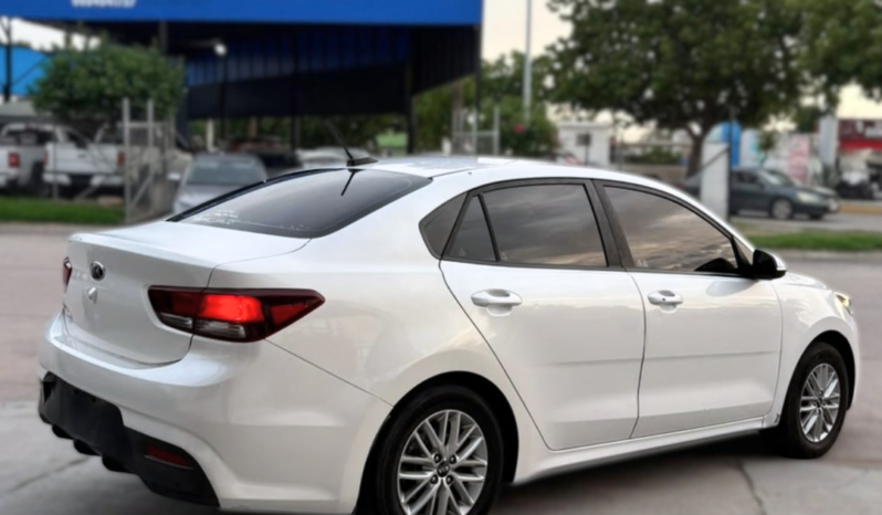 
								Kia Rio Lx 2018 completo									