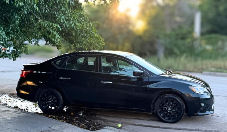 
								Nissan Sentra Advance 2018 completo									