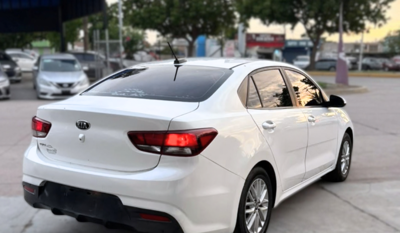 
								Kia Rio Lx 2018 completo									
