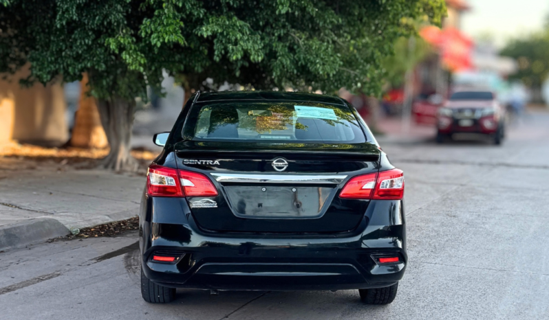 
								Nissan Sentra Advance 2018 completo									