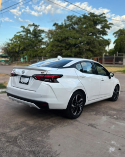Nissan Versa Sr 2023 completo