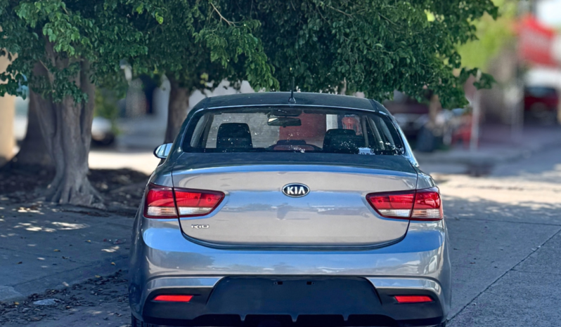 
								Kia Rio Lx 2020 completo									