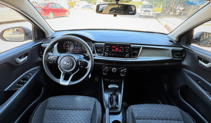 
								Kia Rio Lx 2020 completo									