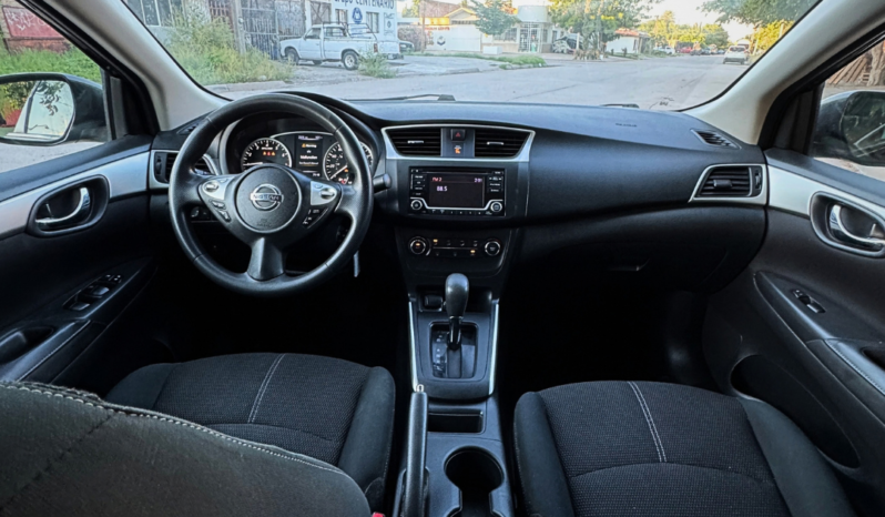 
								Nissan Sentra Advance 2018 completo									